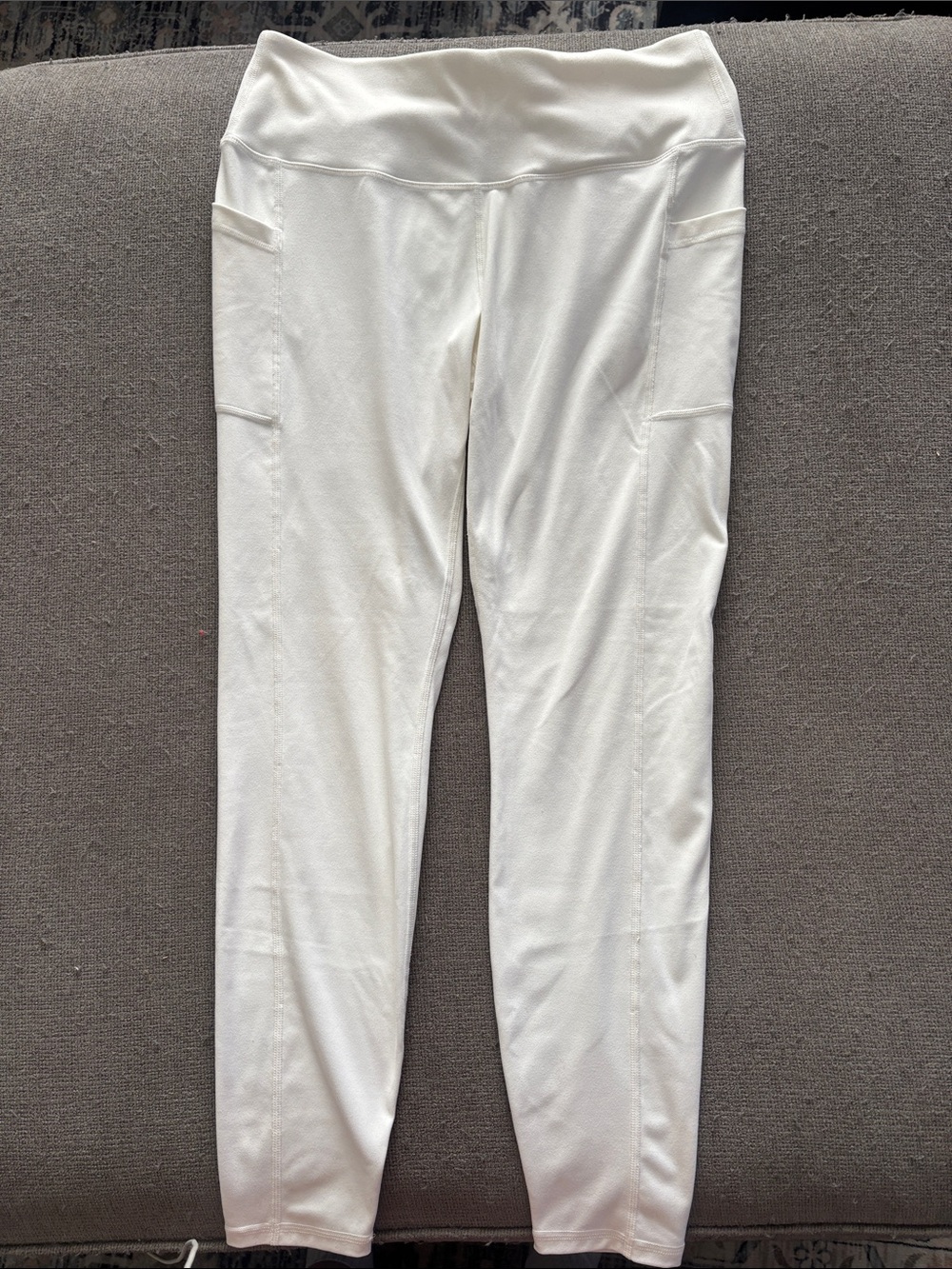 Women's White High-Waist Active Leggings with Side and Waistband Pockets